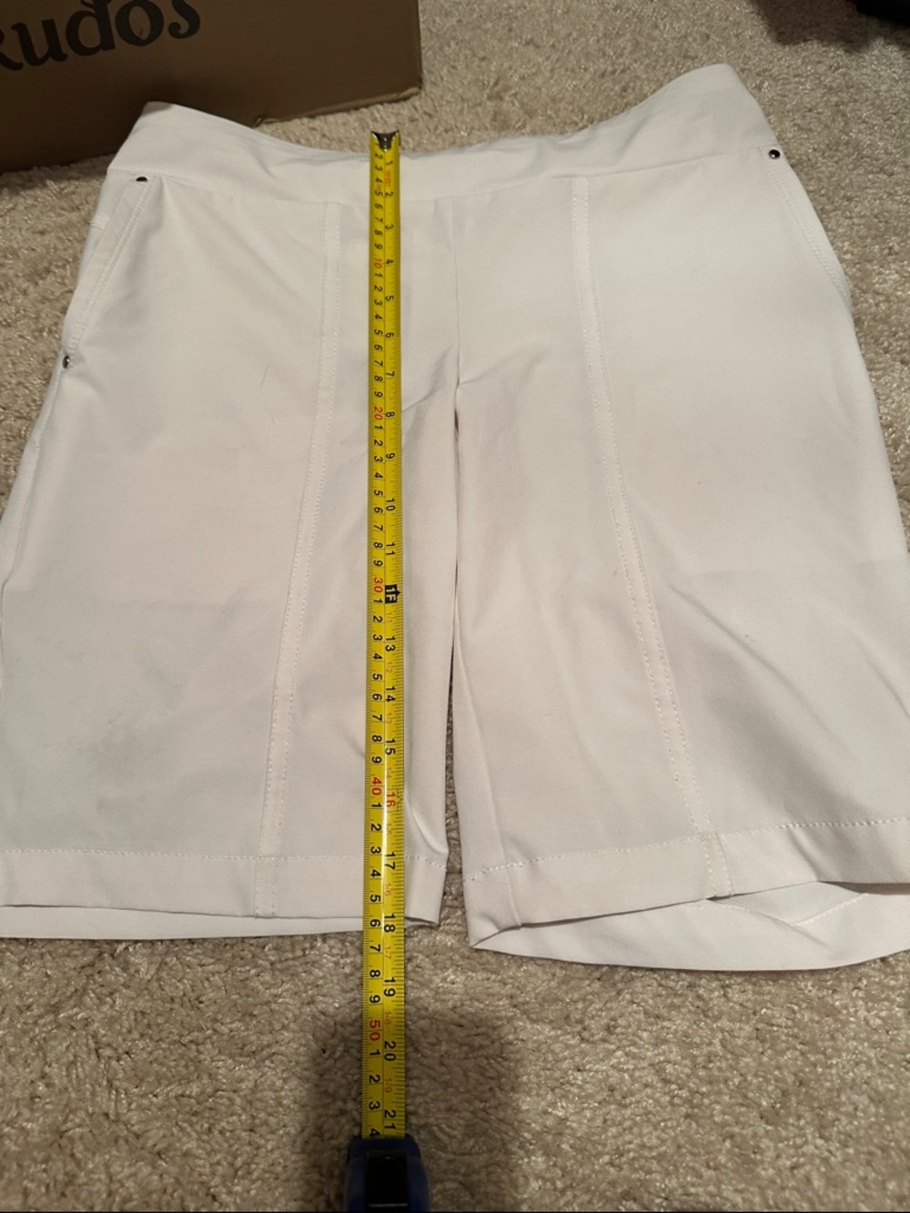 Chicos travel Women’s White Stretch Performance Shorts